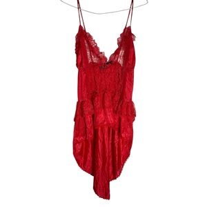 Stroke of Midnight vintage 80s/90s red lace nylon hi/ low nighty lingerie size M
